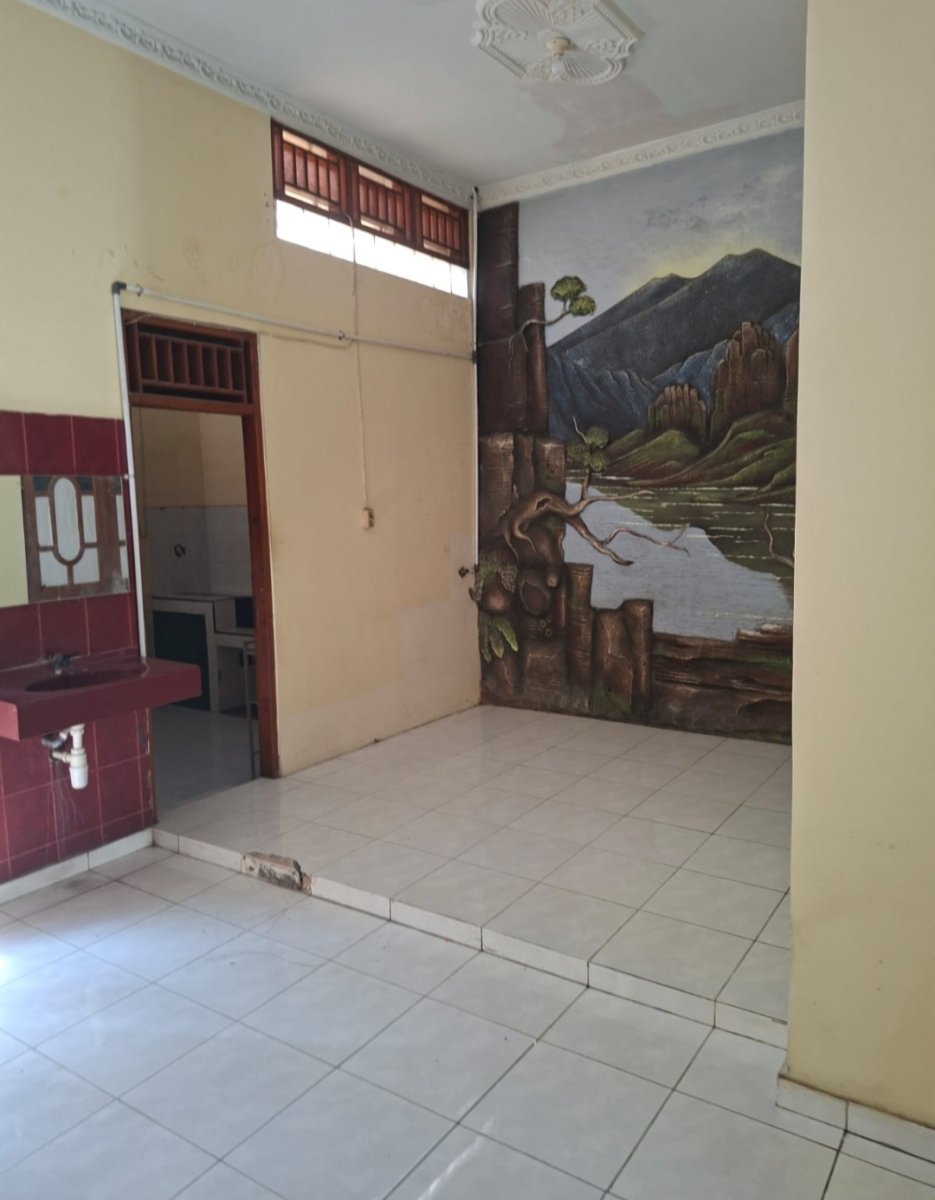 Rumah Siap Huni Tengah Kota Solo - Foto 11