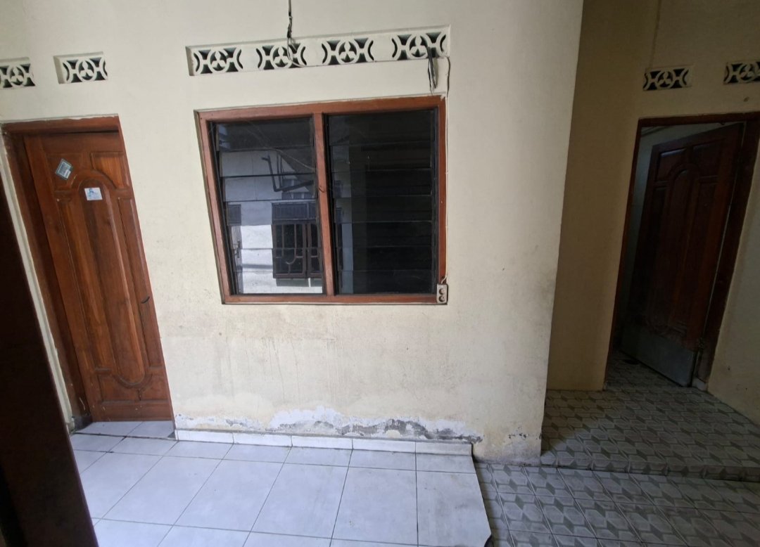 Rumah Siap Huni Tengah Kota Solo - Foto 12