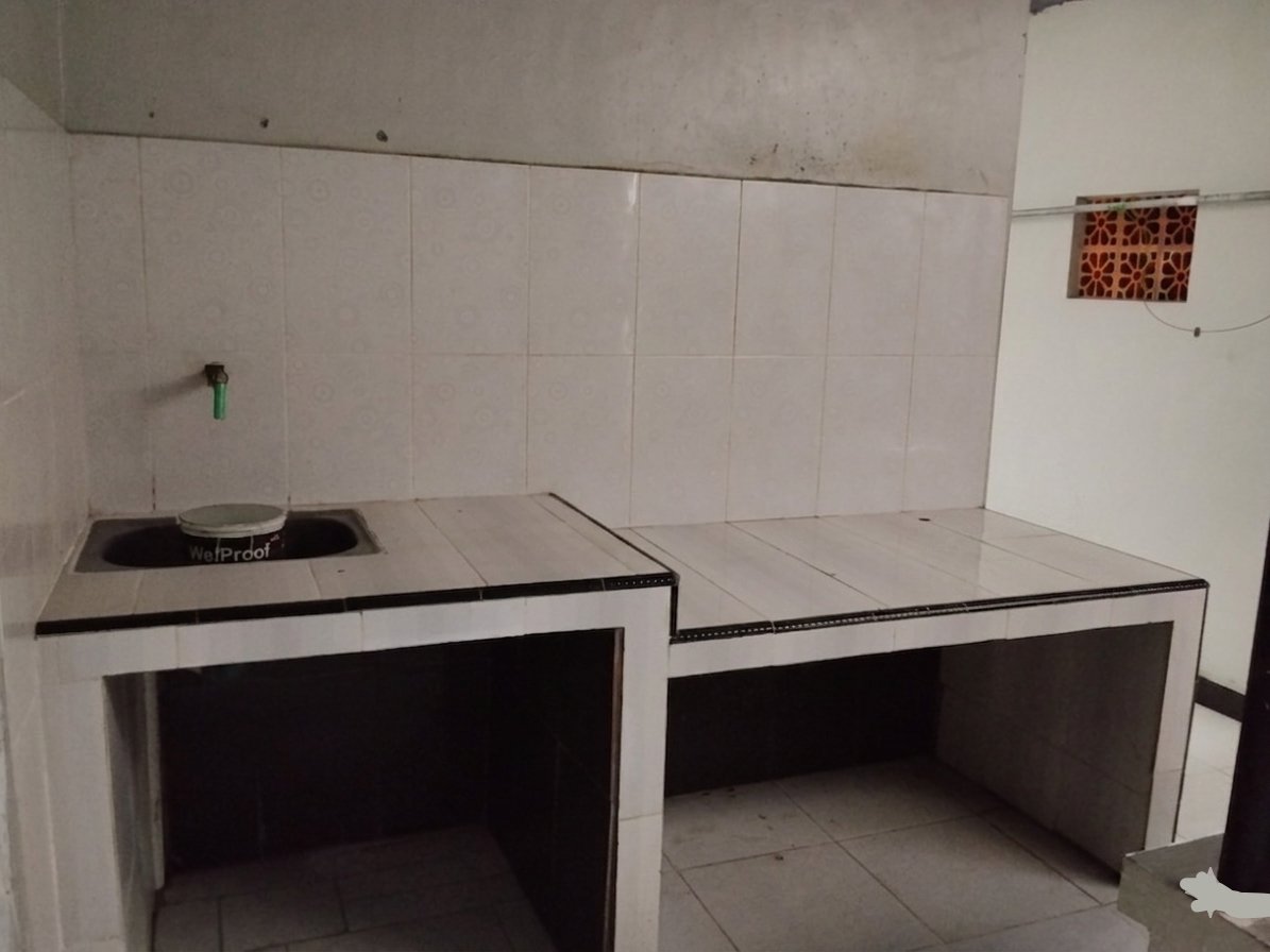 Rumah Bersih dan Terawat Siap Huni di Lingkungan Perumahan Mojosongo, Solo - Foto 9