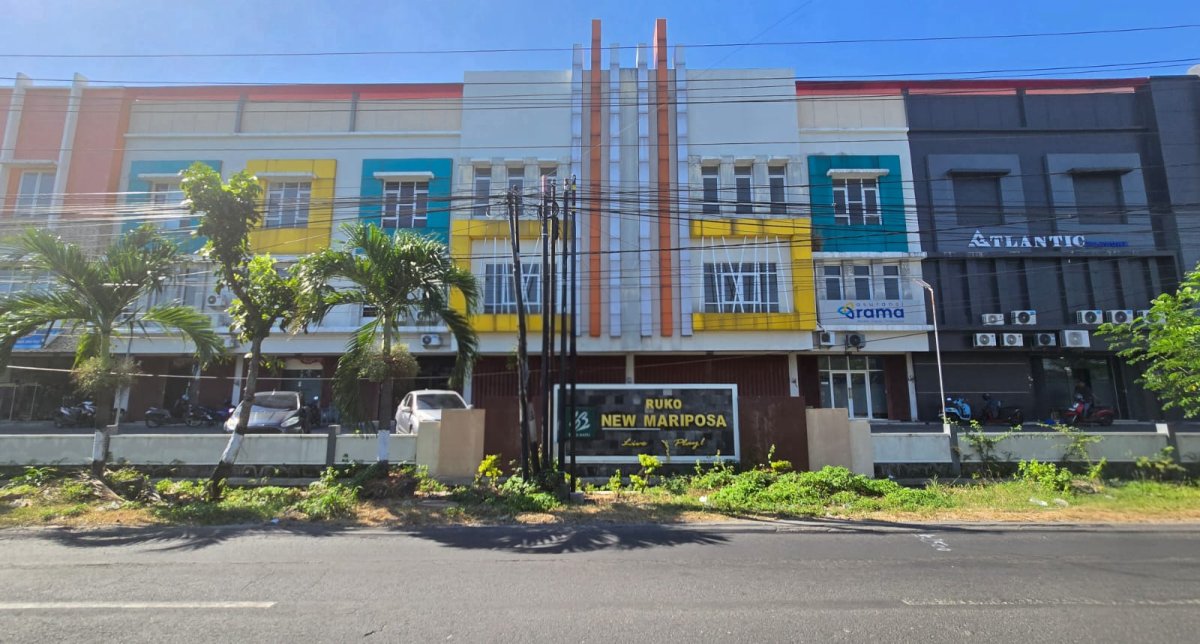 Ruko Strategis 3 Lantai di Komplek Pertokoan Solo Baru