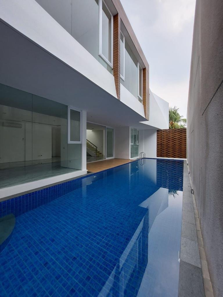 Rumah Tropical Modern design by Ateiler Riri - Foto 7