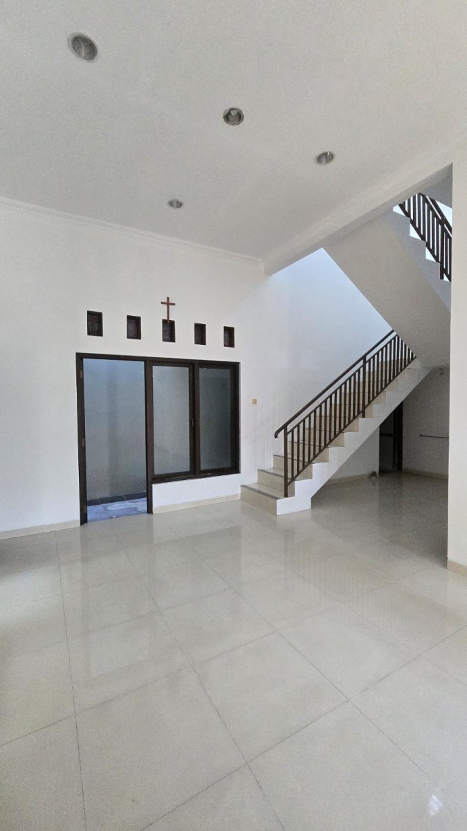 Rumah Bagus Siap Huni di Perumahan Fajar Indah Solo - Foto 3