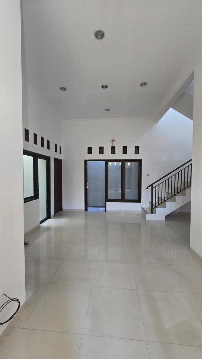 Rumah Bagus Siap Huni di Perumahan Fajar Indah Solo - Foto 11