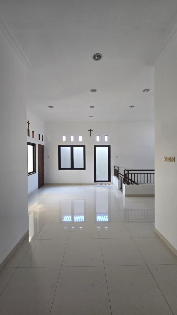 Rumah Bagus Siap Huni di Perumahan Fajar Indah Solo - Foto 14