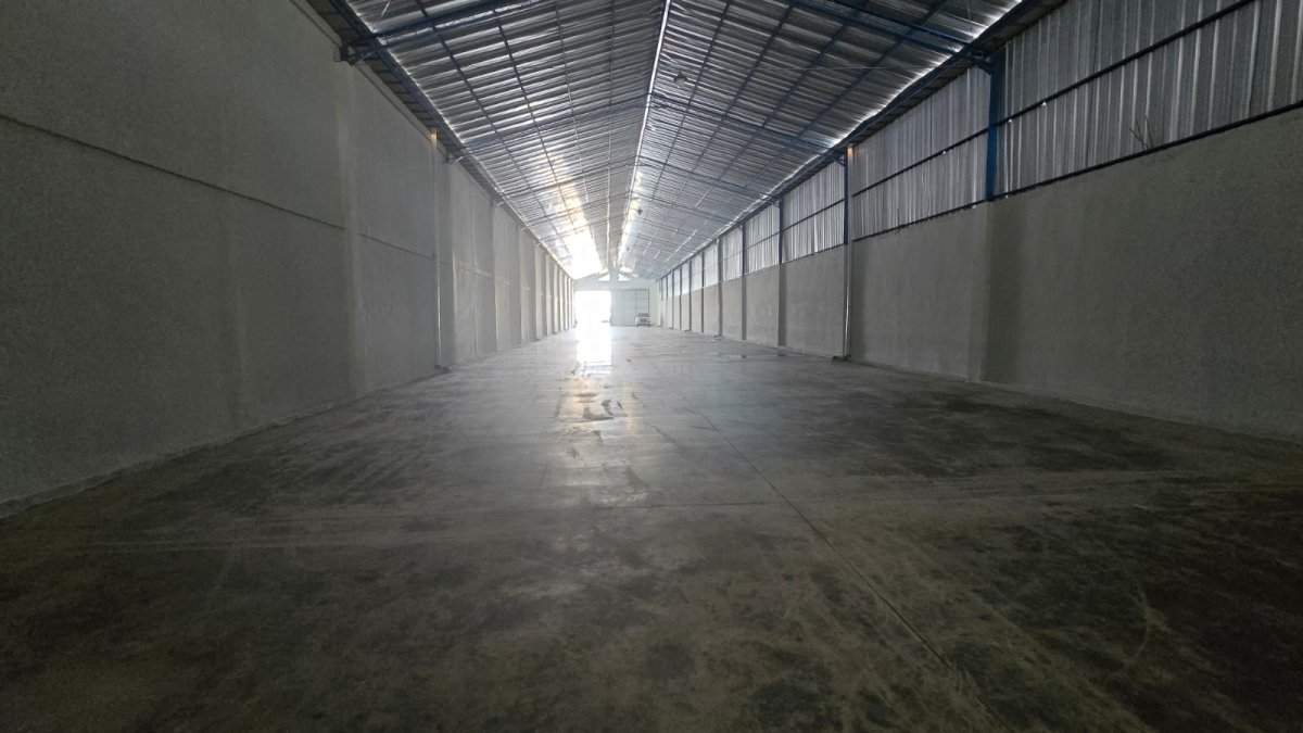Gudang baru akses kontainer dekat pintu tol kartasura solo - Foto 7