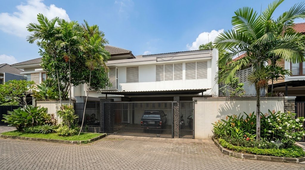 Lelang Include Pengosongan Rumah Premium @Tenggilis Mejoyo Surabaya