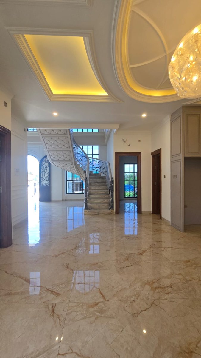 Rumah Mewah Kolam Renang Dekat Ringroad Jogja - Foto 4