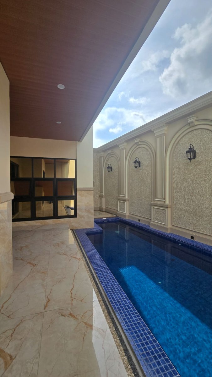Rumah Mewah Kolam Renang Dekat Ringroad Jogja - Foto 7