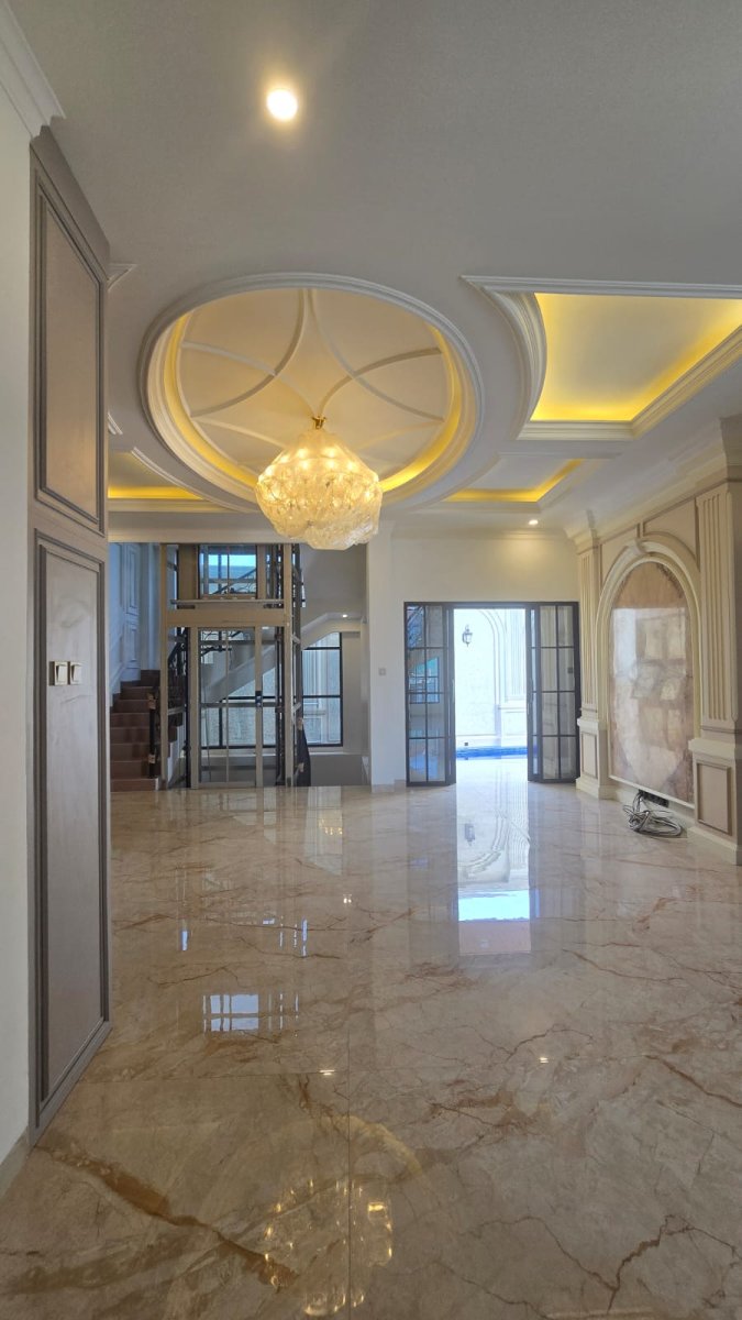Rumah Mewah Kolam Renang Dekat Ringroad Jogja - Foto 11