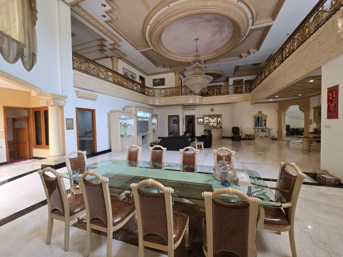 Rumah Mewah Modern di Perumahan Elite Sektor 1 Solo Baru - Foto 4