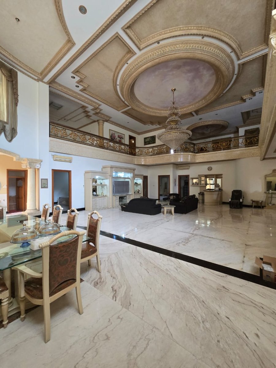 Rumah Mewah Modern di Perumahan Elite Sektor 1 Solo Baru - Foto 15