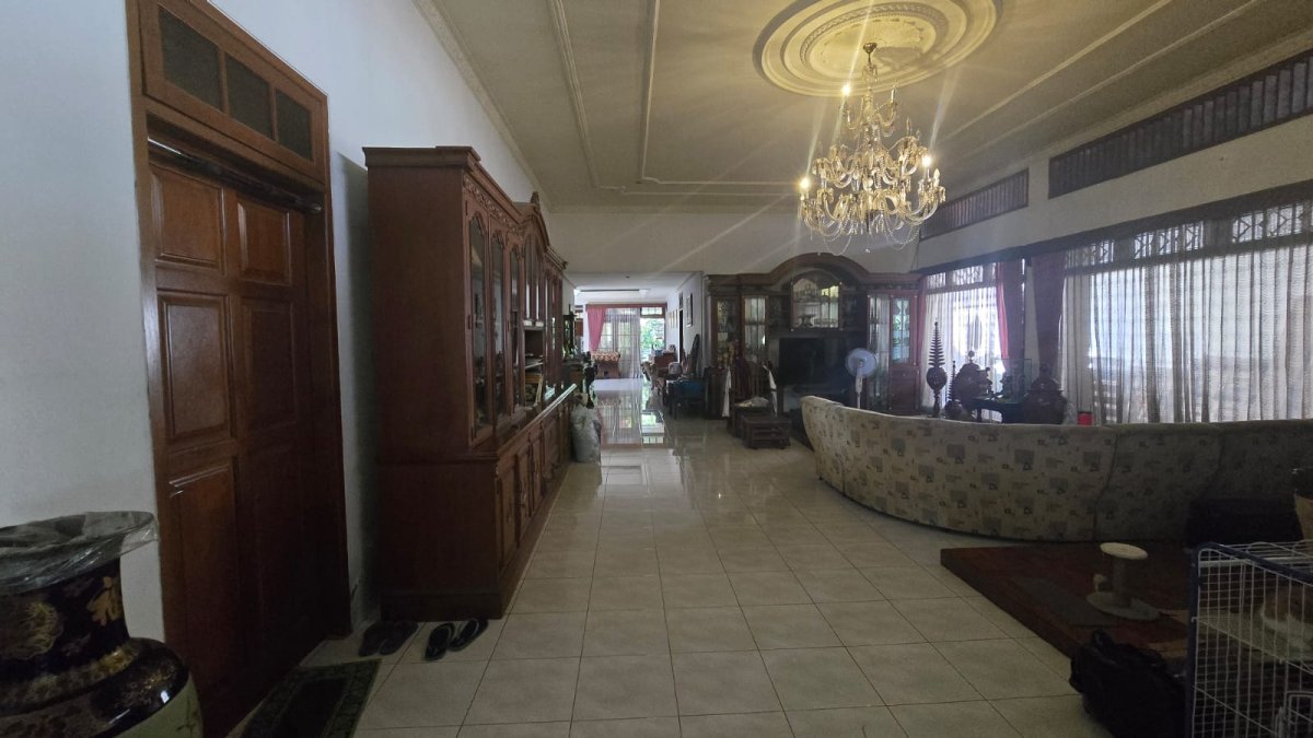 Rumah Kayu Jati Strategis di Kerten Laweyan Solo - Foto 11