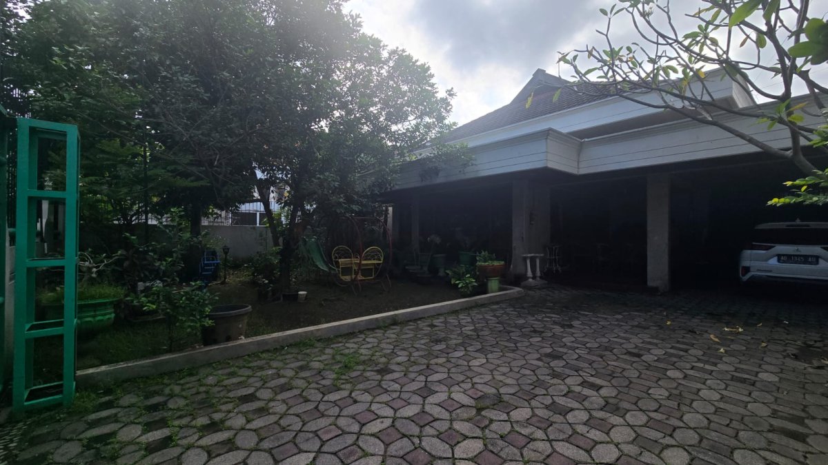 Rumah Kayu Jati Strategis di Kerten Laweyan Solo - Foto 13