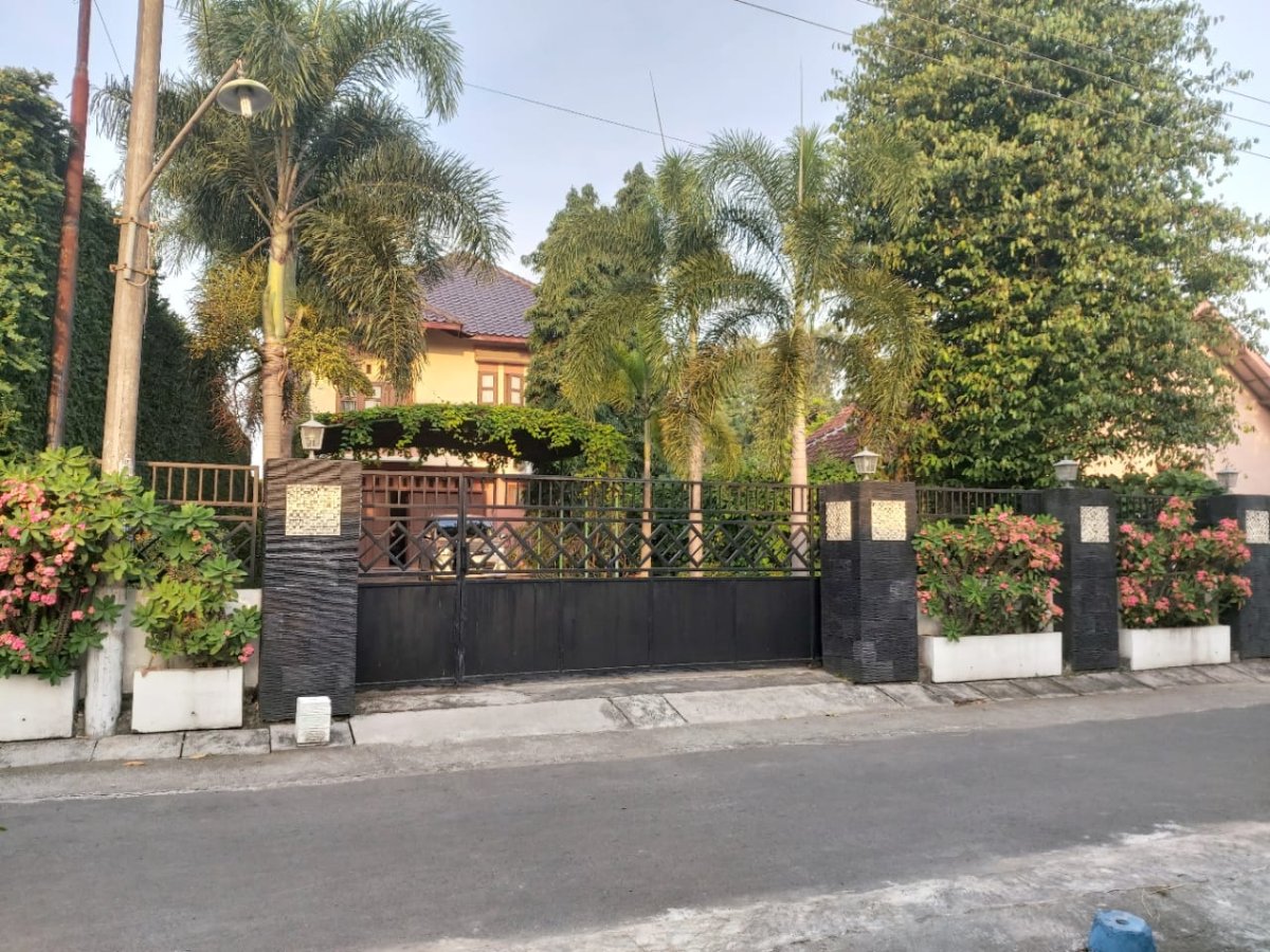 Rumah Mewah Anti Gempa di Colomadu Solo - Foto 2