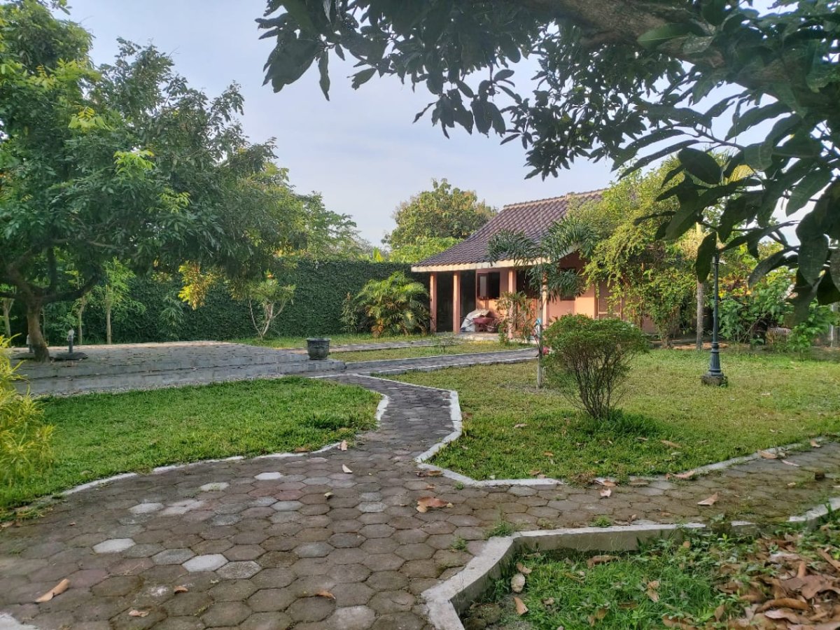 Rumah Mewah Anti Gempa di Colomadu Solo - Foto 11