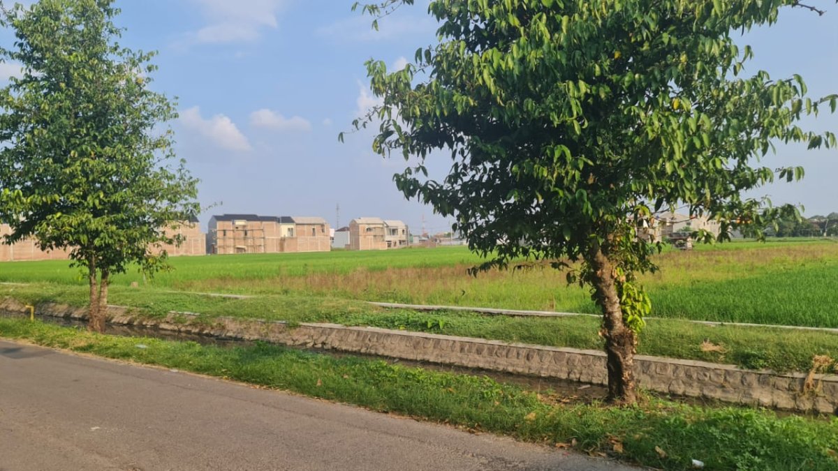 Tanah pekarangan murah strategis di colomadu solo - Foto 9