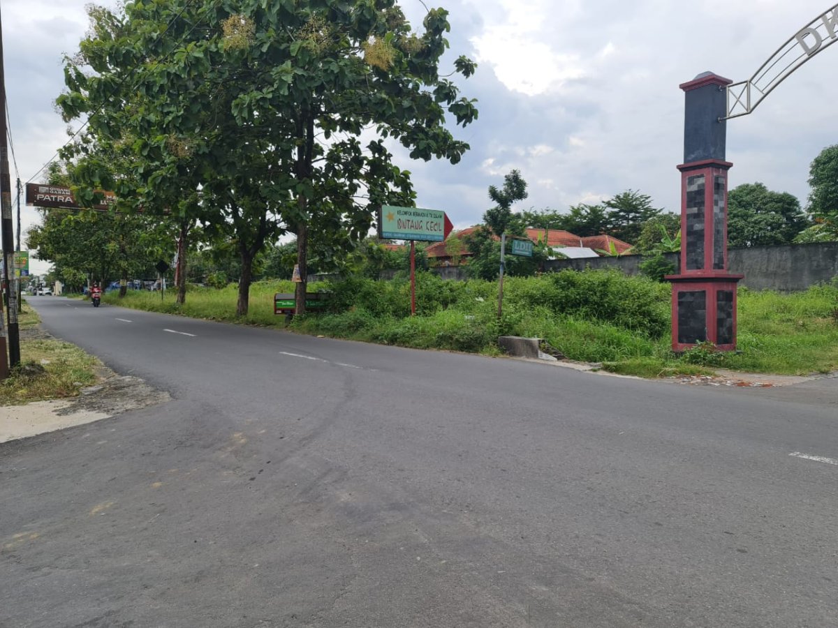Tanah istimewa dapat 3 jalan dekat jalan adi sucipto colomadu solo - Foto 4