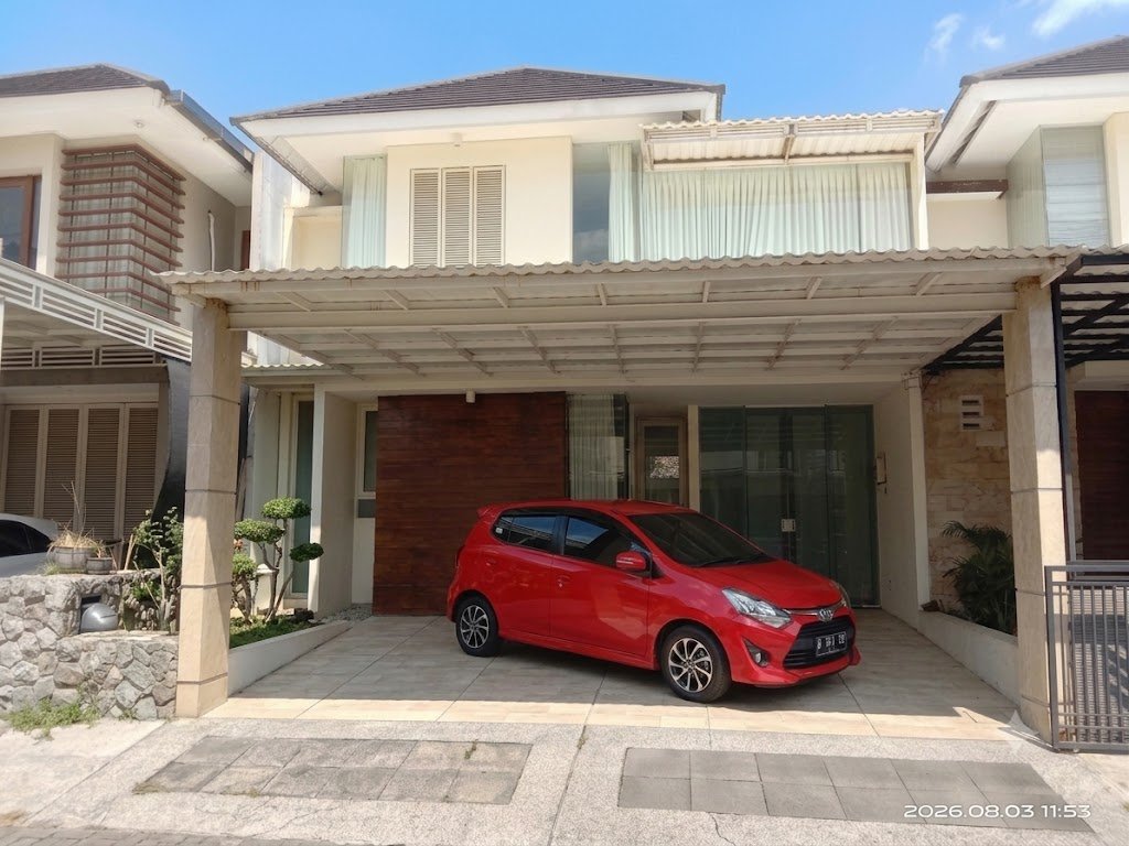 Lelang Rumah @Cluster Queenstown Citraland Surabaya