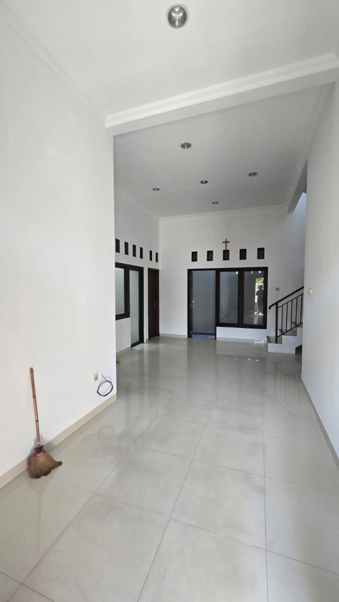 Rumah Minimalis di Perumahan Fajar Indah Solo - Foto 2