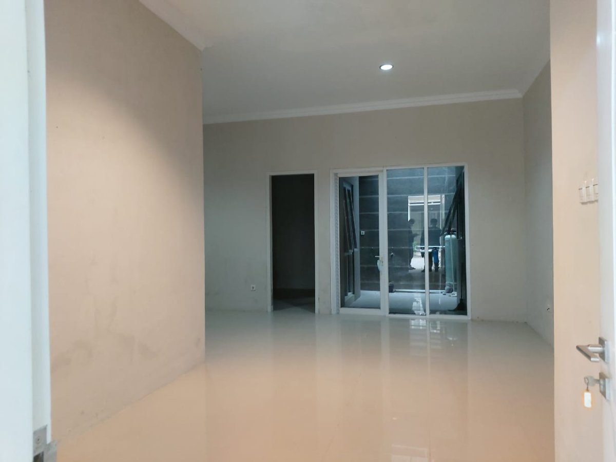 Rumah Minimalis Siap Pakai di Cluster Elite Gentan Solo - Foto 4