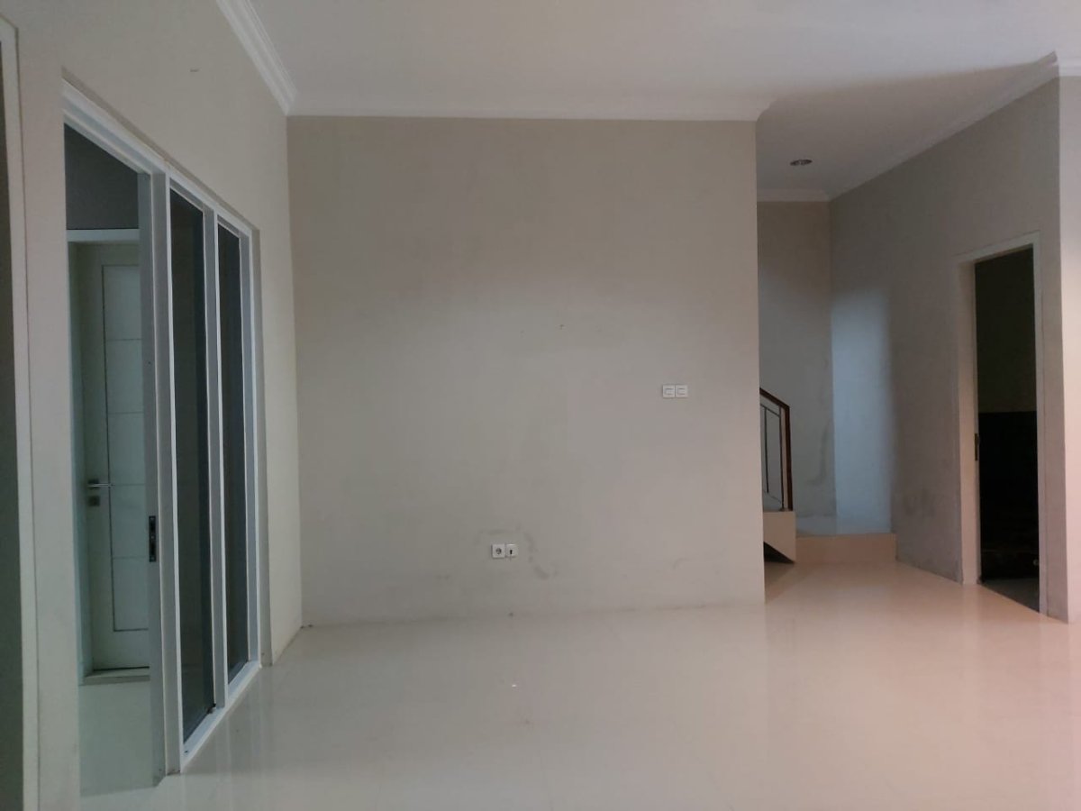 Rumah Minimalis Siap Pakai di Cluster Elite Gentan Solo - Foto 5