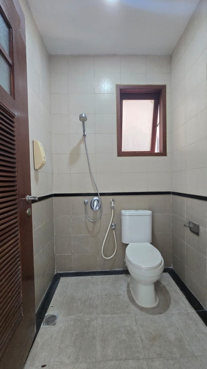 Rumah Mewah Minimalis di Cluster Elite Solo Baru - Foto 7