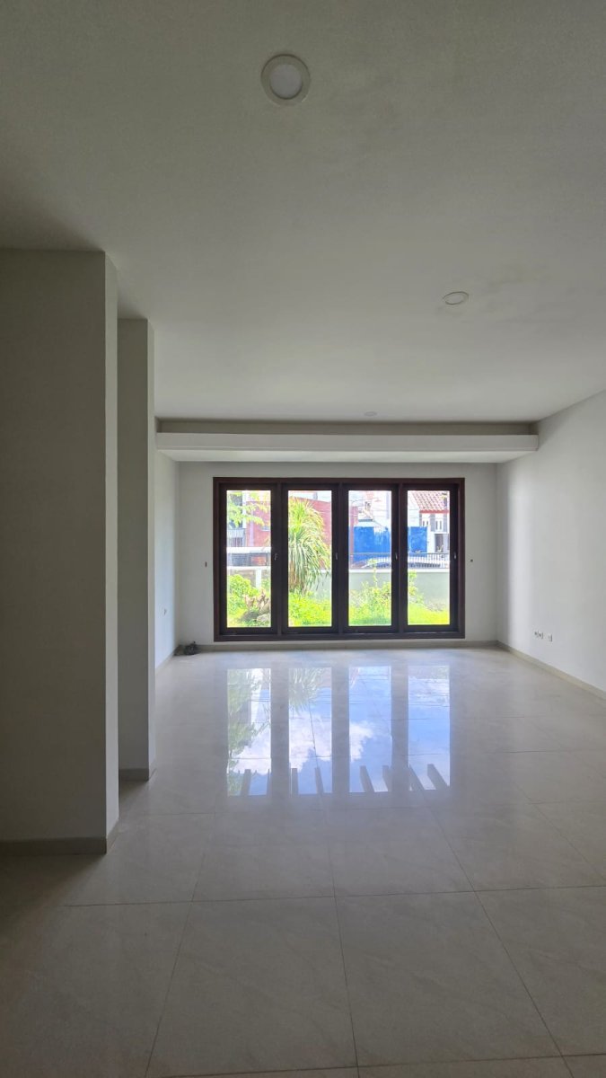 Rumah Mewah Minimalis di Cluster Elite Solo Baru - Foto 10