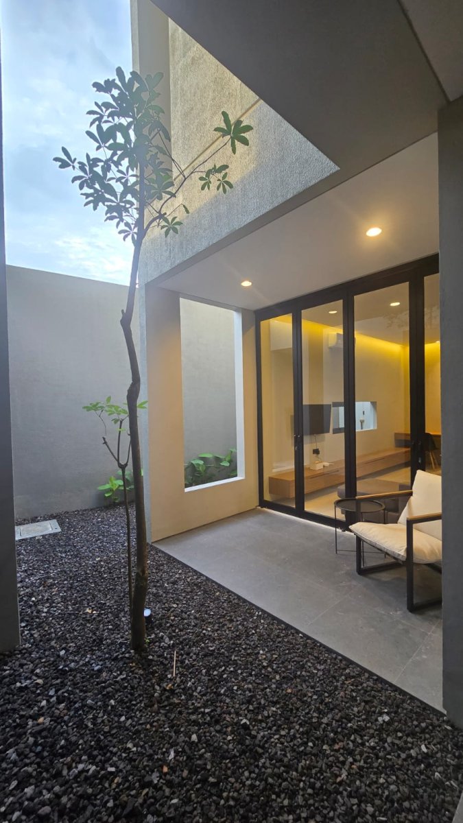 Rumah Baru Minimalis Full Furnished dekat Pakuwon Mall Solo Baru - Foto 4