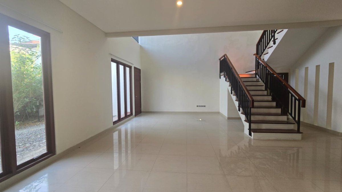 Rumah Mewah Minimalis Dekat Mall The Park Solo Baru - Foto 13