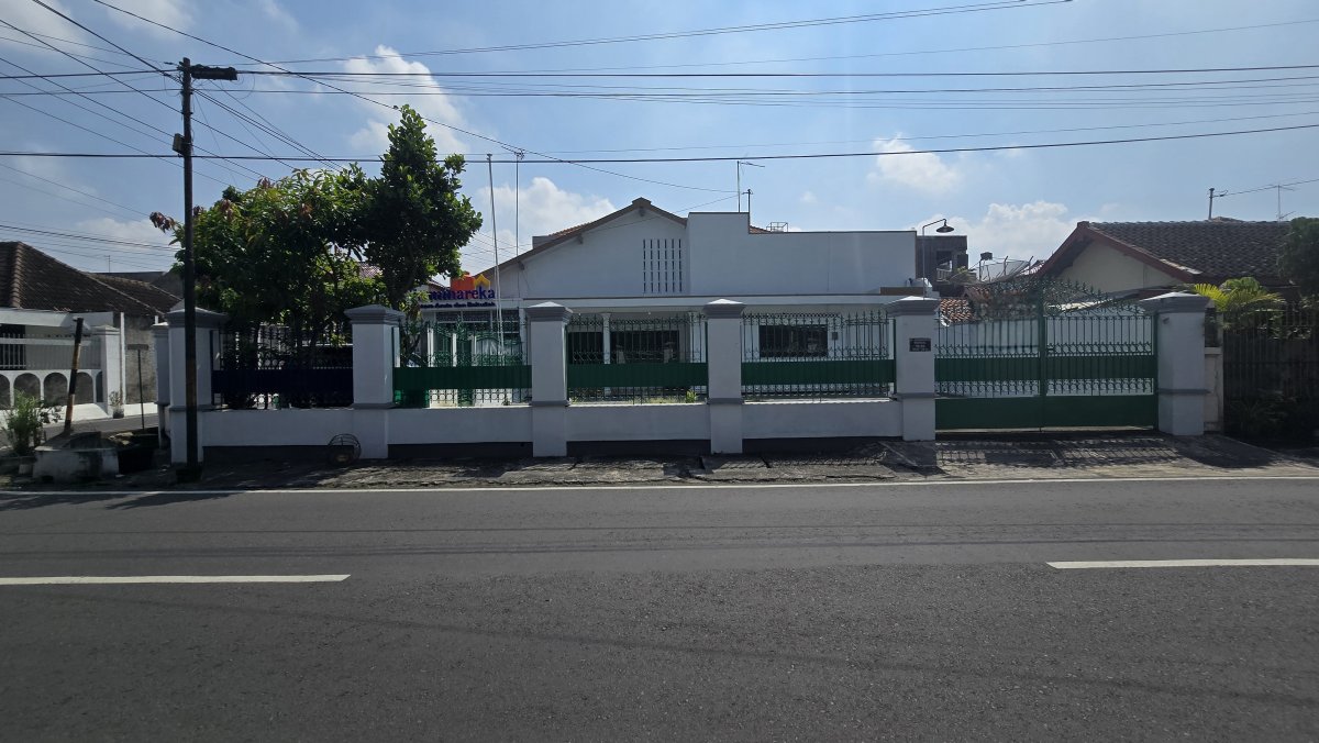 Rumah Strategis Jalan Kebangkitan Nasional Penumping Laweyan Solo - Foto 2