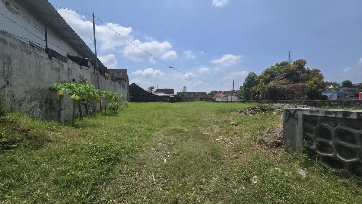 Tanah bagus murah cocok untuk kost exclusive dekat kampus UNS Solo - Foto 3