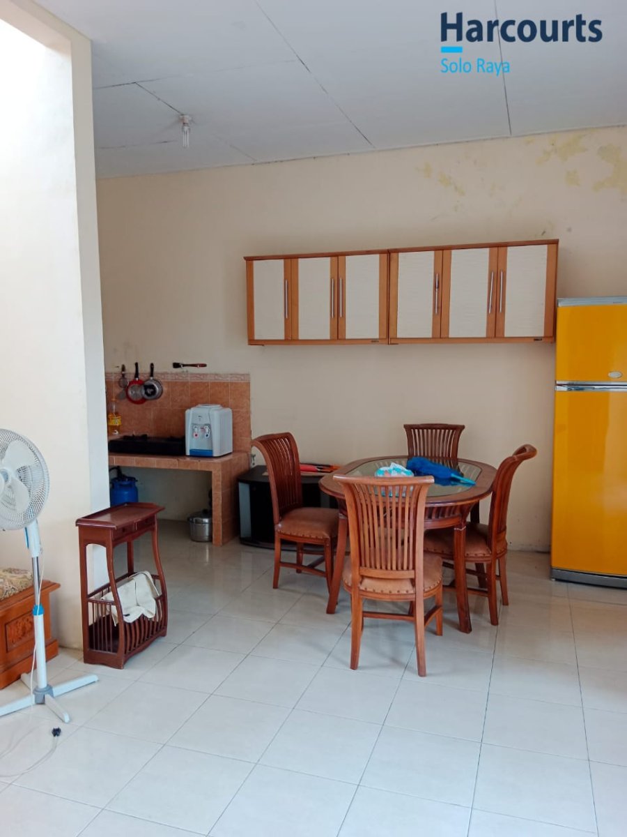 Rumah Siap Huni Full Furnish di Cluster di Colomadu, Solo. - Foto 12