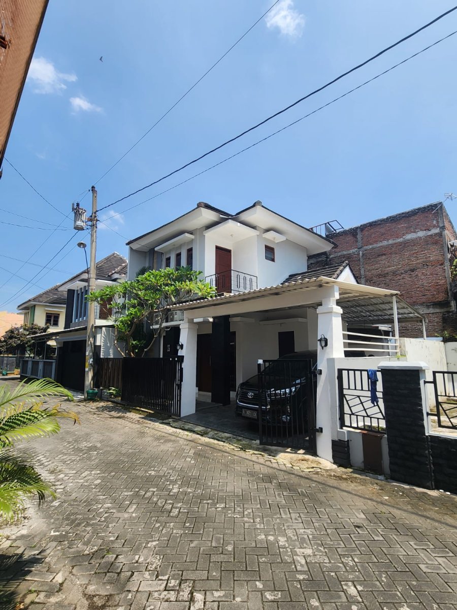 Rumah bagus siap huni Perumahan di Colomadu, Solo - Foto 3
