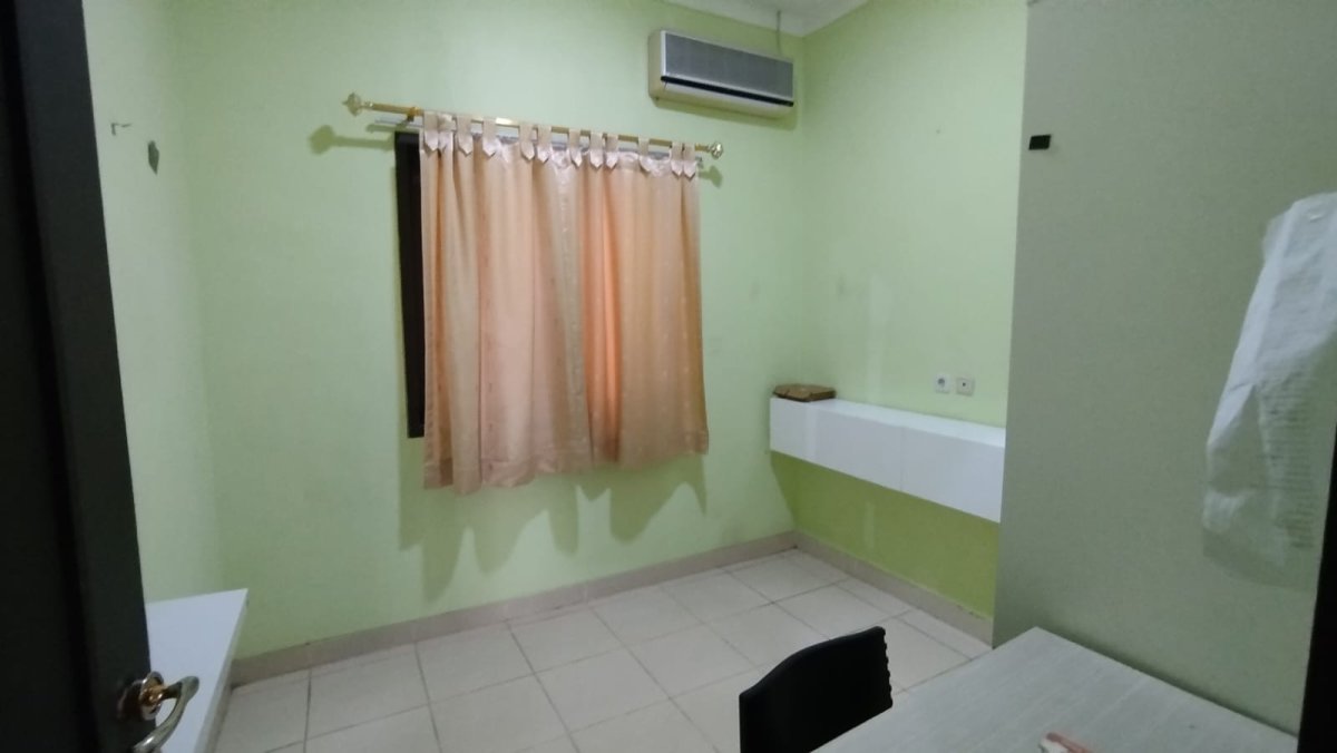 Disewa Rumah Semi Furnished 1 Lantai di Fortune Spring Graha Raya - Foto 3