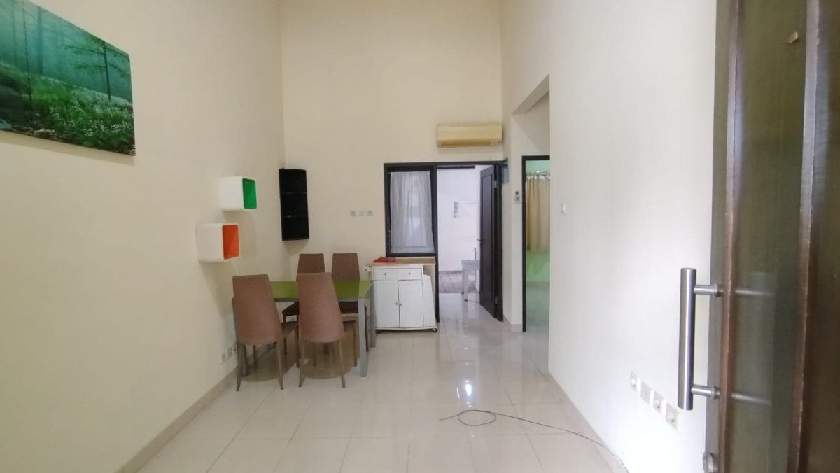 Disewa Rumah Semi Furnished 1 Lantai di Fortune Spring Graha Raya - Foto 6
