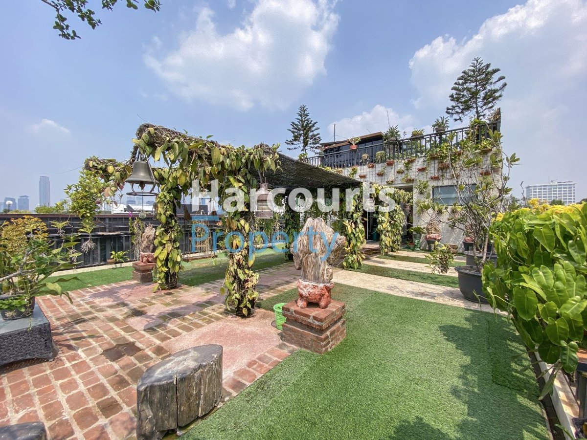 Dijual Rumah Mewah Privet Lift dan Roftop Lokasi Strategis di Menteng Area - Foto 4