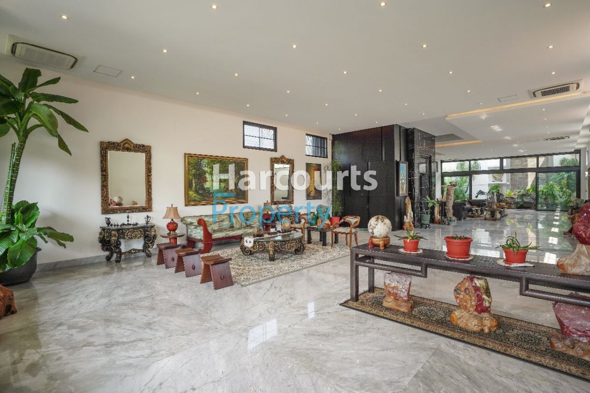 Dijual Rumah Mewah Privet Lift dan Roftop Lokasi Strategis di Menteng Area - Foto 7