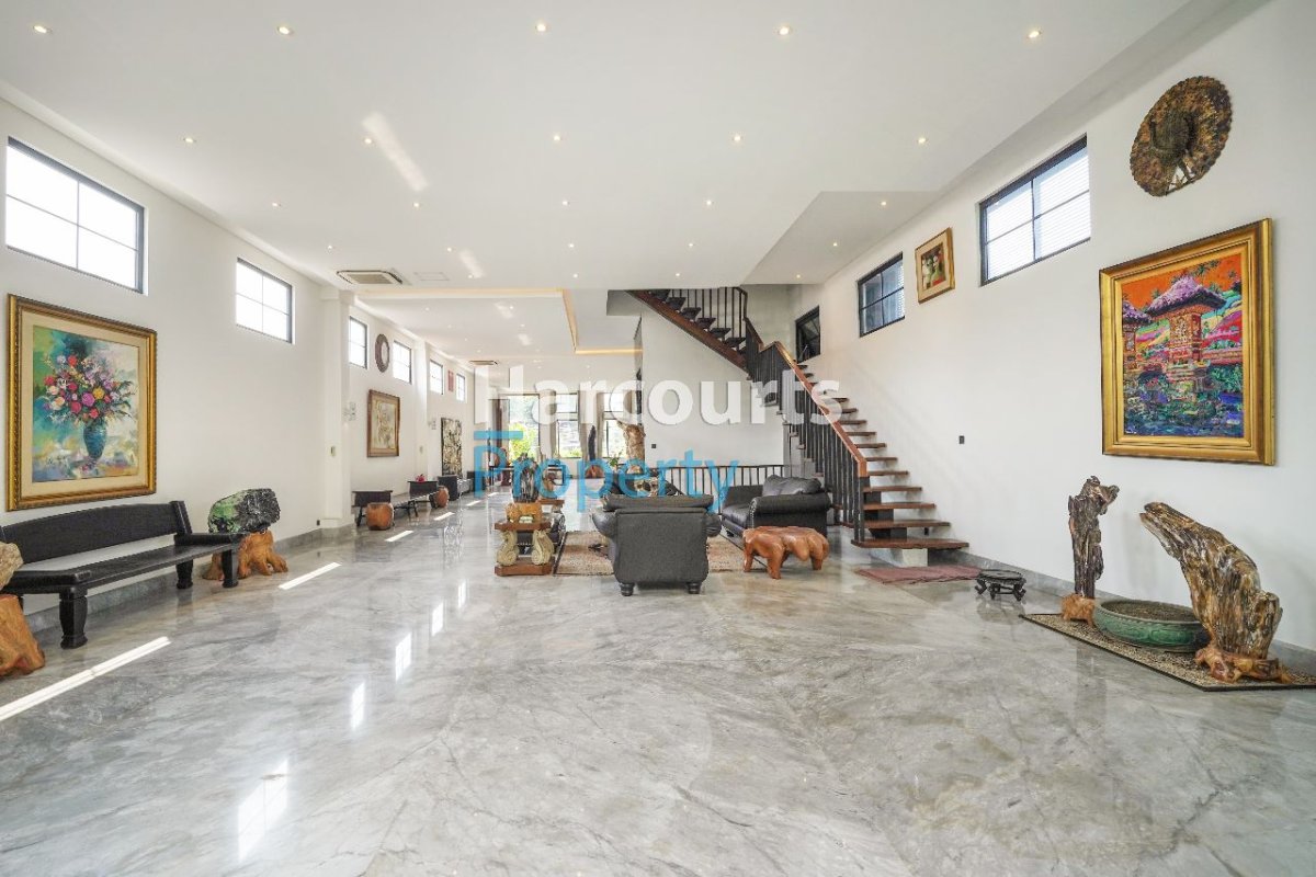 Dijual Rumah Mewah Privet Lift dan Roftop Lokasi Strategis di Menteng Area - Foto 9