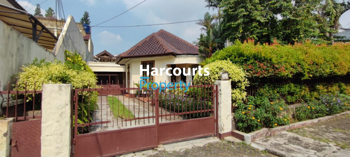 Dijual Rumah Lama Hitung Tanah Area Menteng - Foto 2