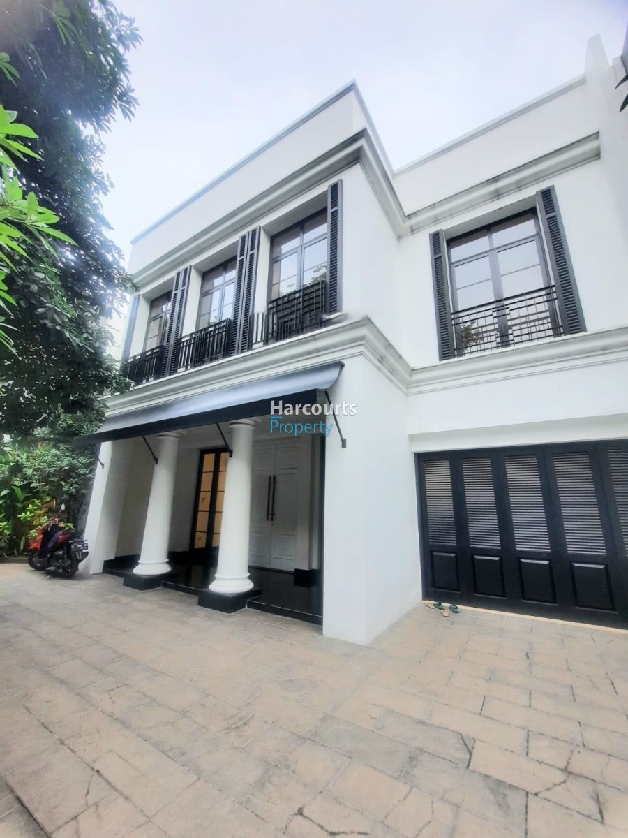 Dijual Turun Harga Rumah Mewah Siap Huni di Kawasan Elit Area Dekat Senopati