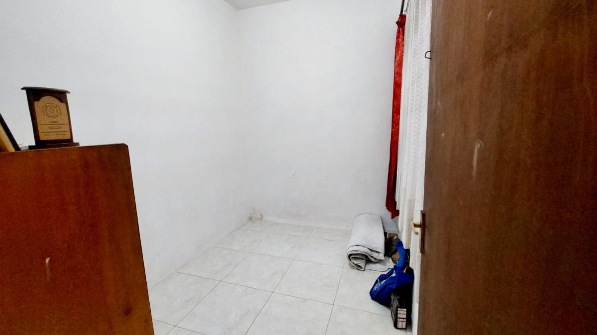 Dijual Rumah Luas 208 m² di Joglo, Jakarta Barat - Foto 6