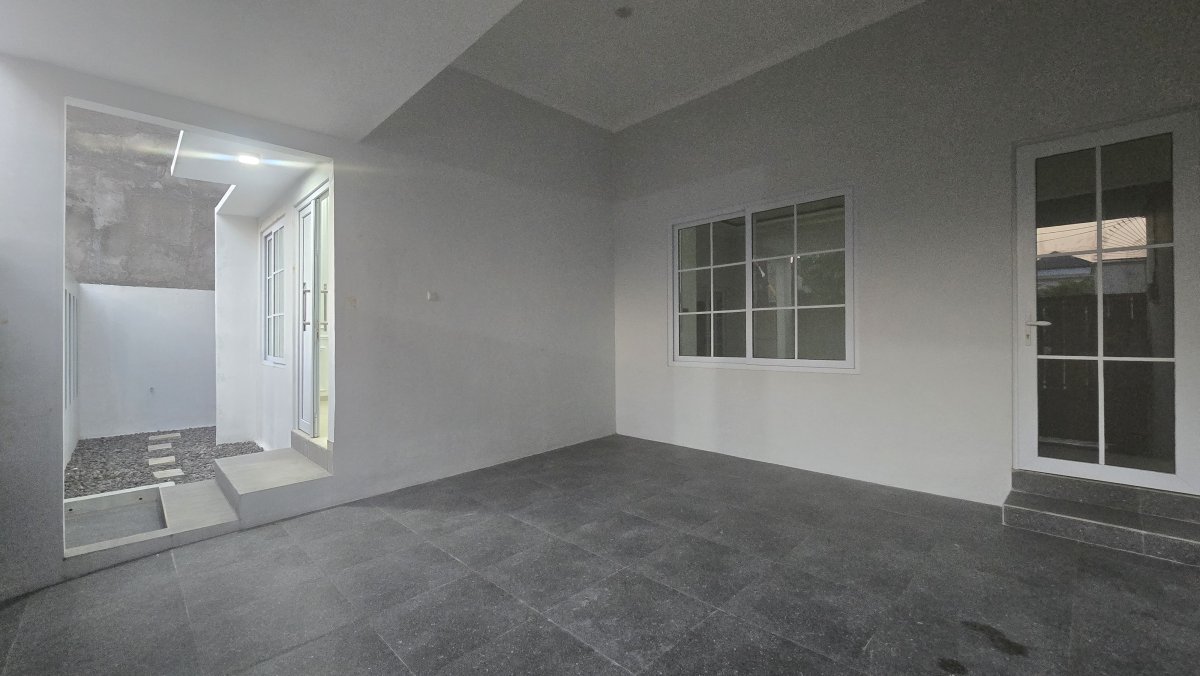 Rumah Baru Minimalis 2 Lantai di Perumahan Colomadu Solo - Foto 4