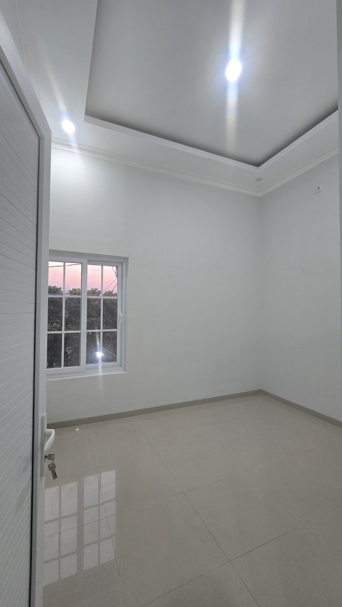 Rumah Baru Minimalis 2 Lantai di Perumahan Colomadu Solo - Foto 12