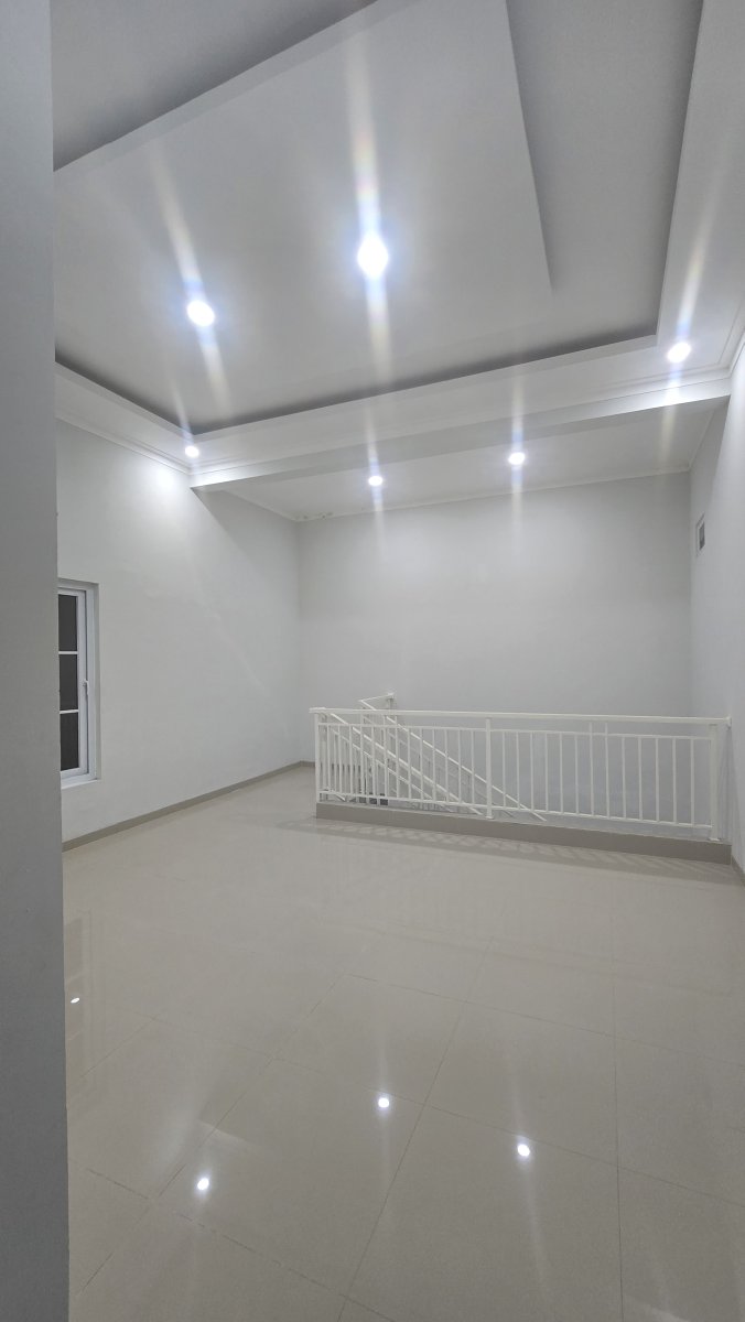 Rumah Baru Minimalis 2 Lantai di Perumahan Colomadu Solo - Foto 14