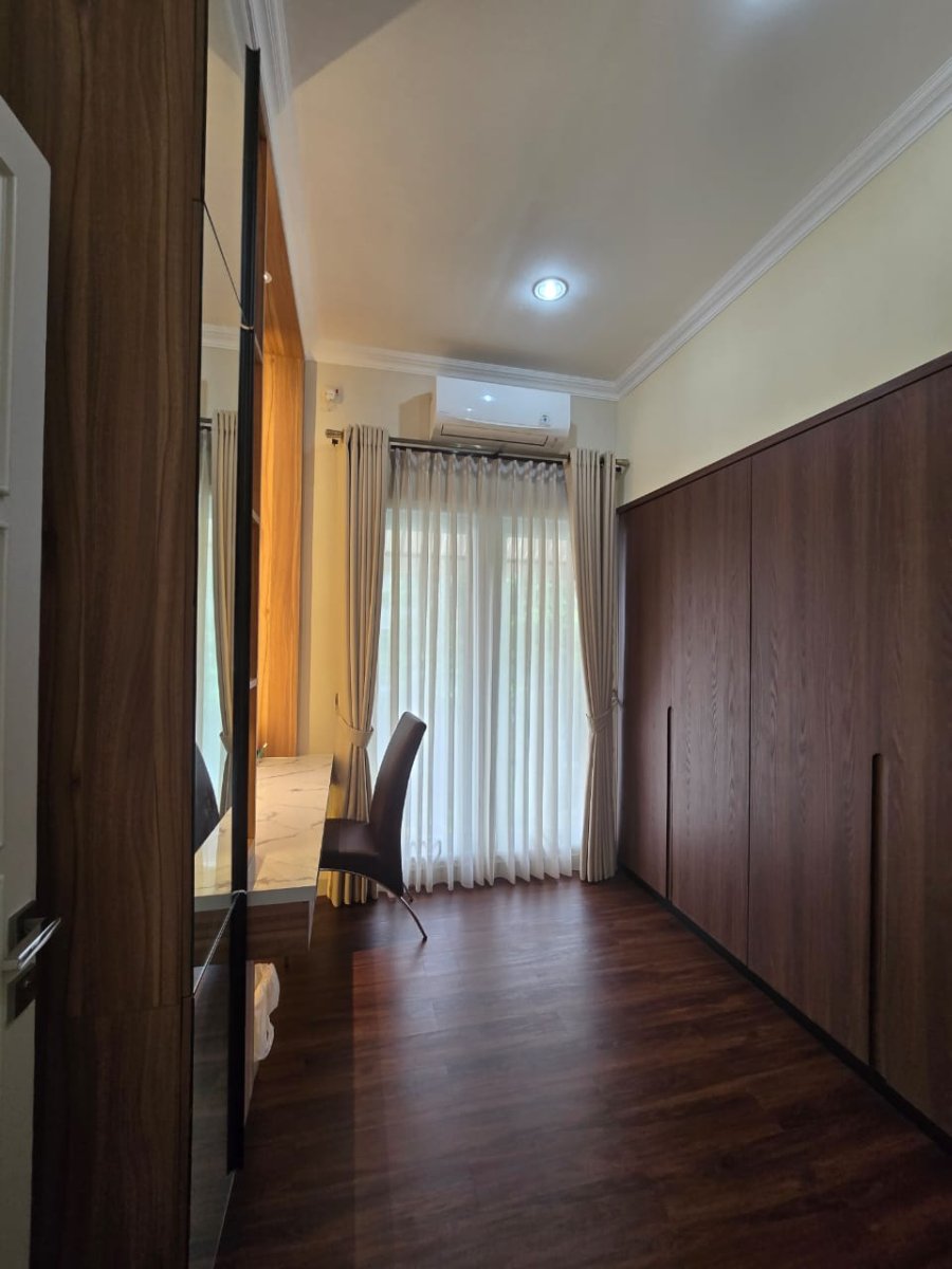 Rumah Mewah Di Cluster Paling Elite Colomadu Solo - Foto 5