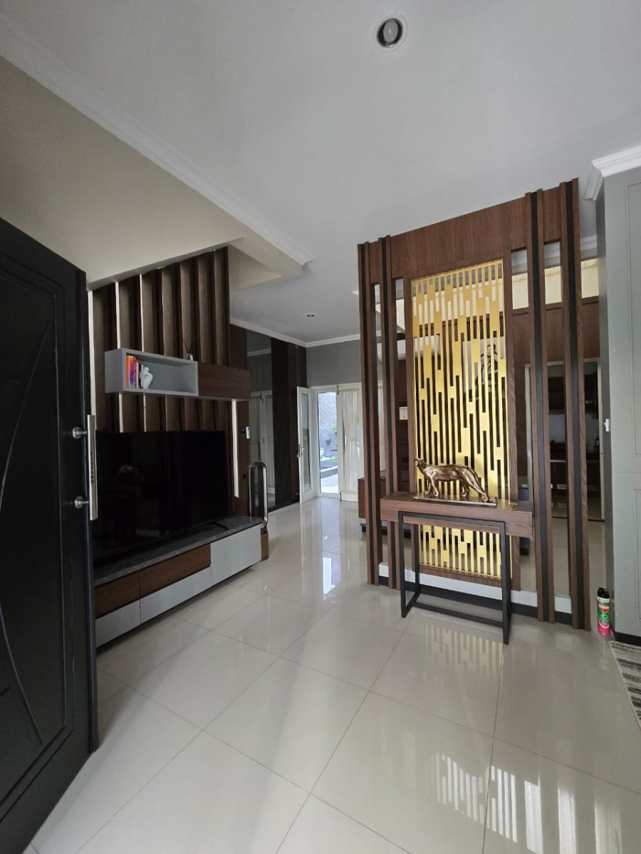 Rumah Mewah Di Cluster Paling Elite Colomadu Solo - Foto 9