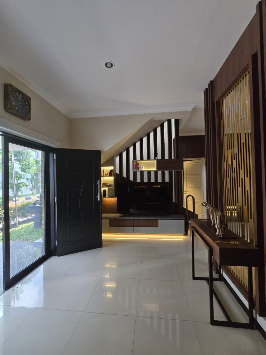 Rumah Mewah Di Cluster Paling Elite Colomadu Solo