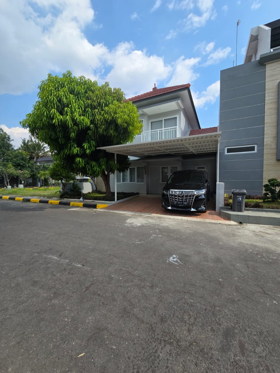 Rumah Mewah Minimalis di Cluster Elite Lorin Residence Jalan Adi Sucipto