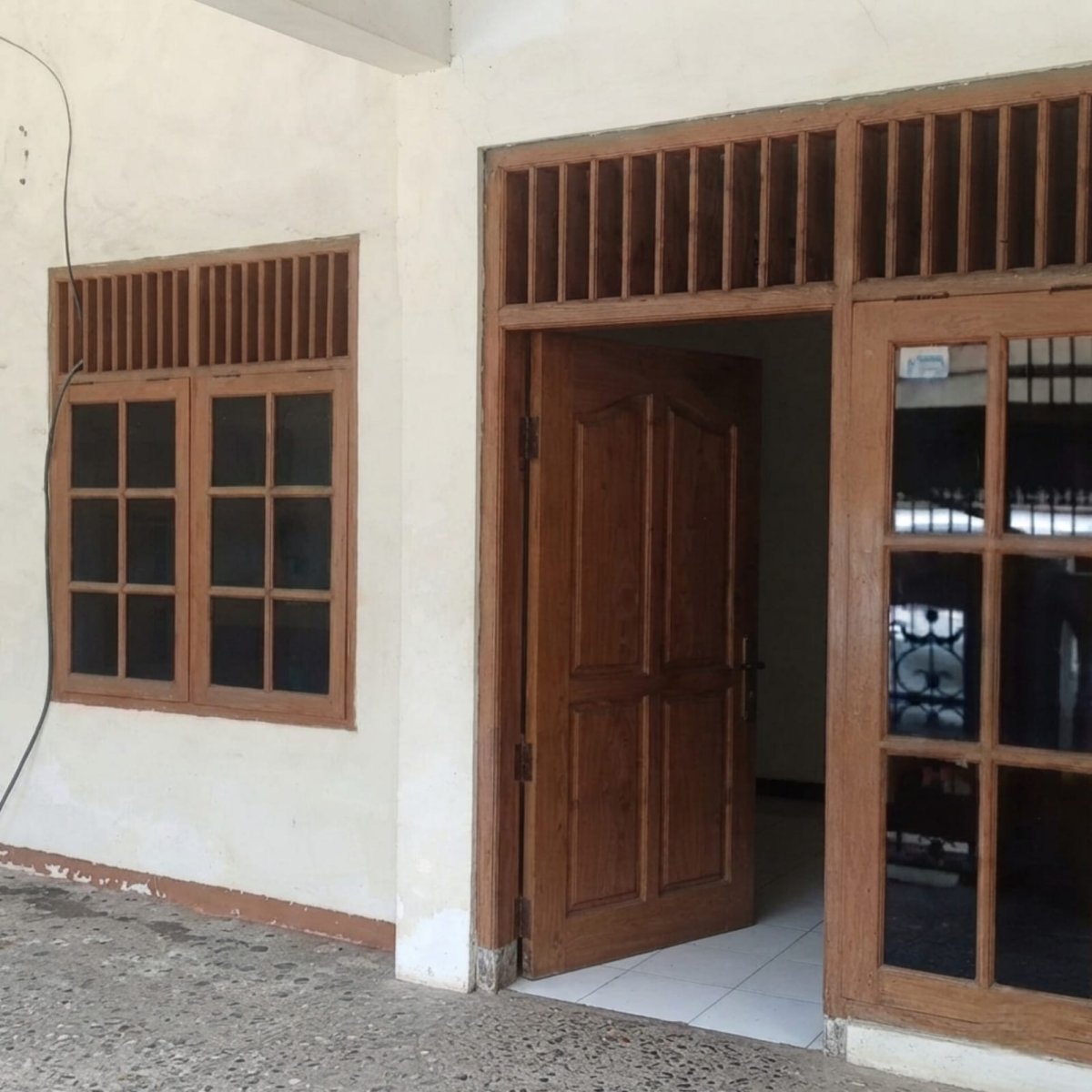 Dijual Cepat Rumah 2 Lantai di Ciledug Indah 2, Tangerang - Foto 4