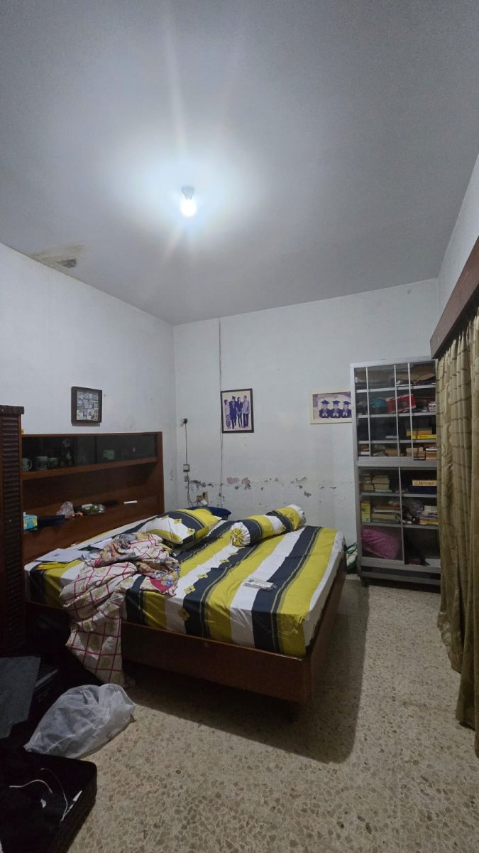 Rumah dan Ruang Usaha atau Toko Strategis Dekat Pasar Gede & Widuran - Foto 8